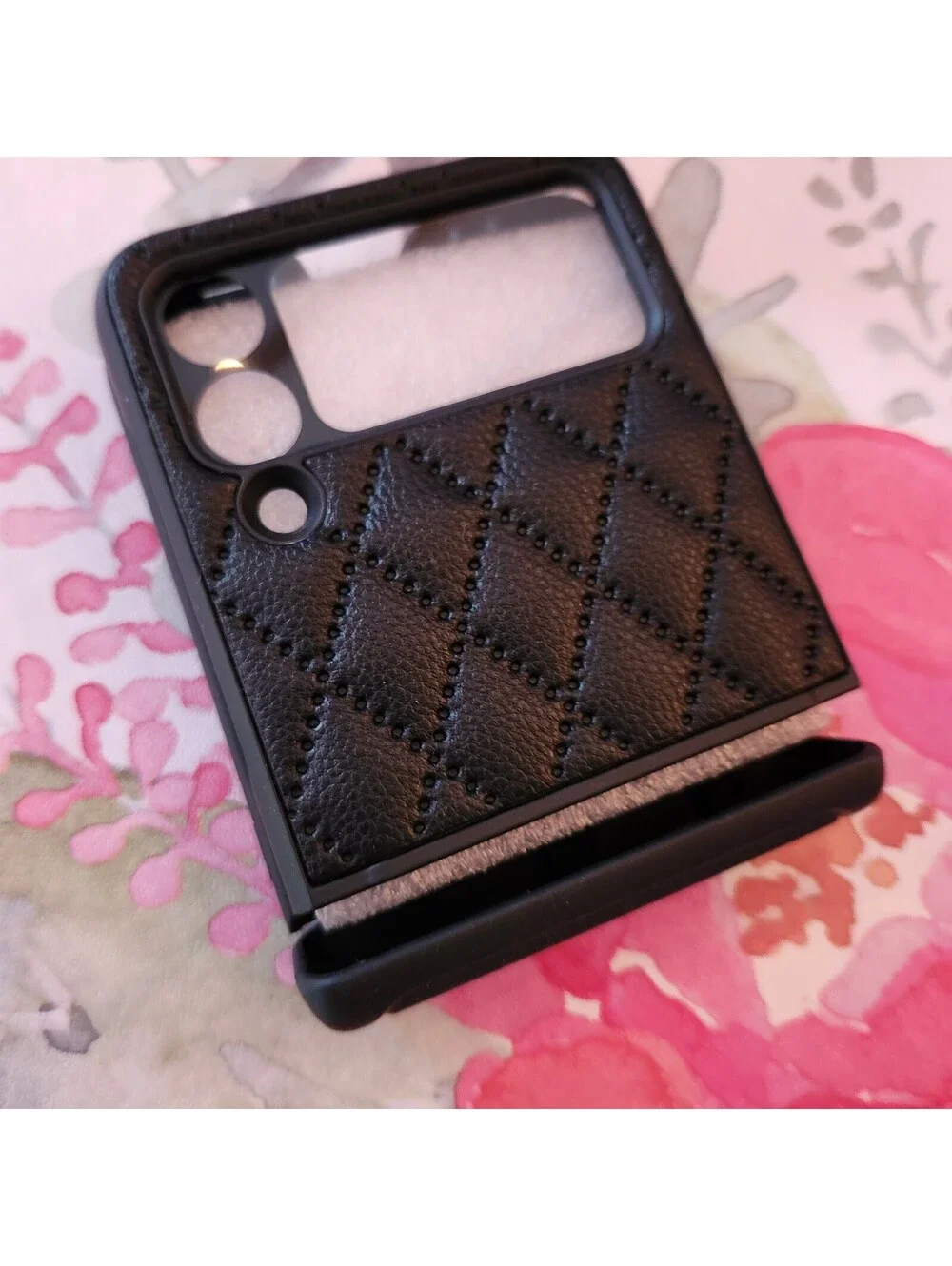 Samsung Galaxy Z Flip 4 5G Black Quilted Protective Phone Case New